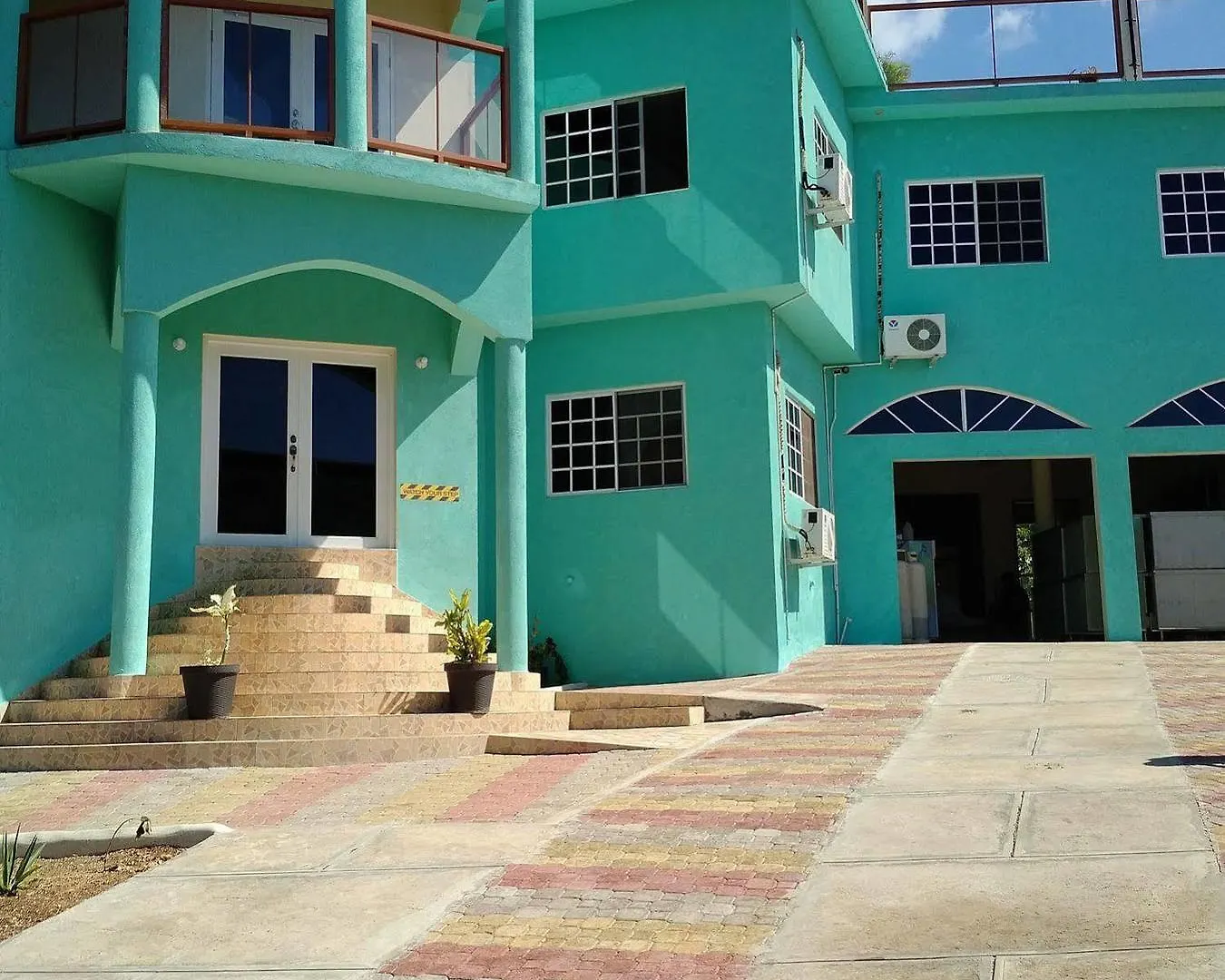 Negril Sky Blue Resorts 3*,