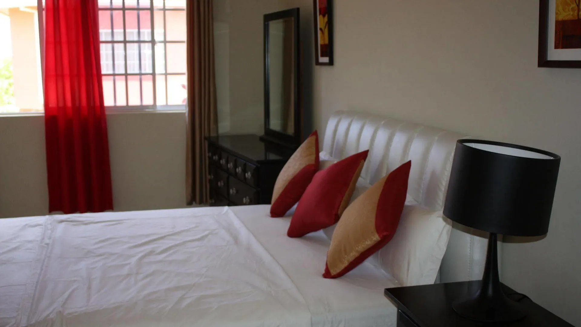 Hotel Negril Sky Blue Resorts