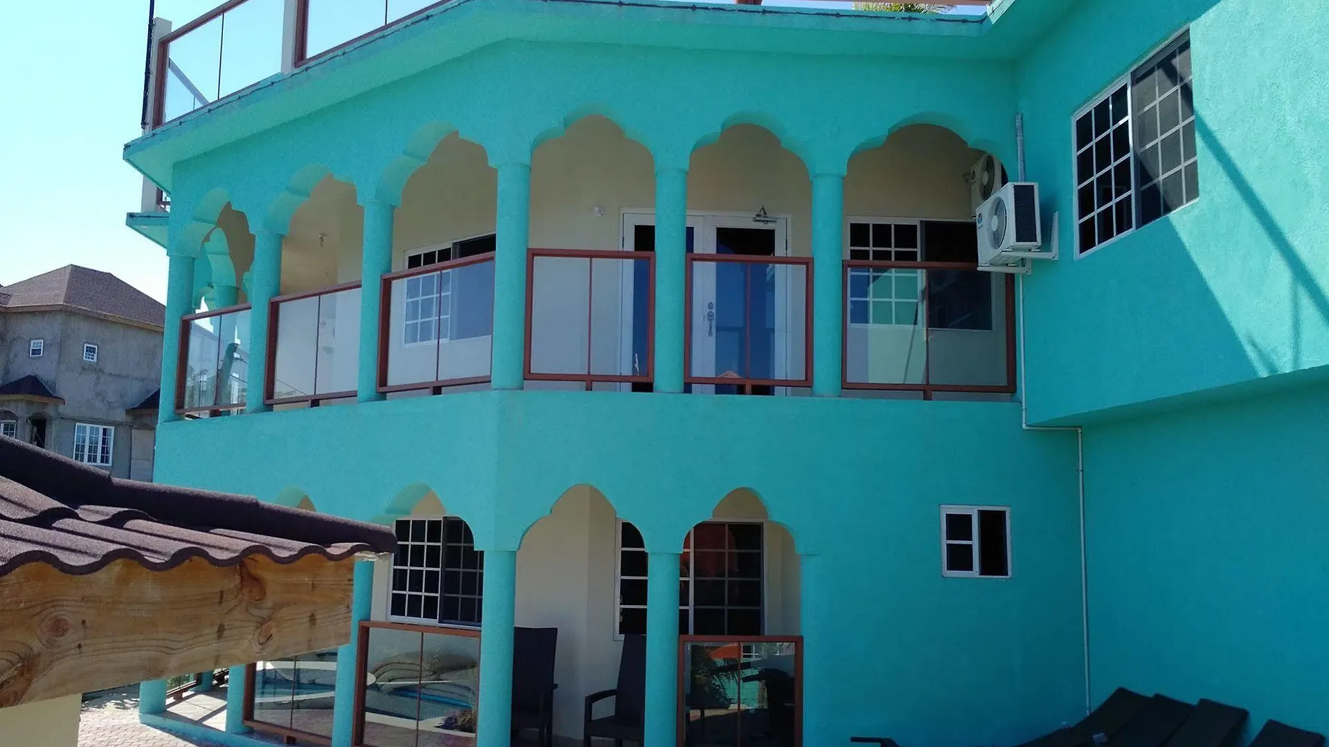 Hotel Negril Sky Blue Resorts